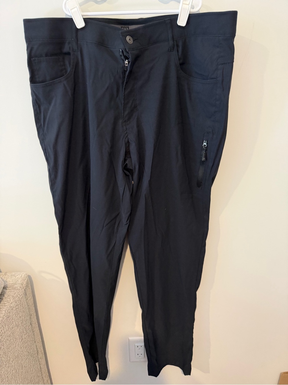 Avalanche Men's Black Chinos with Zip Pocket